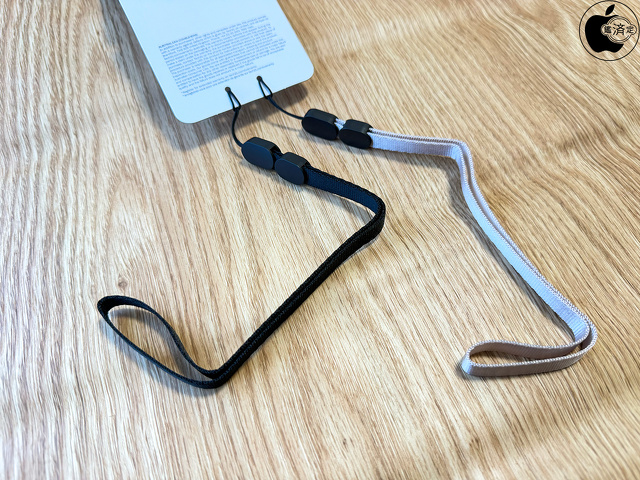 Tech21 Wrist Lanyard（2本入り）