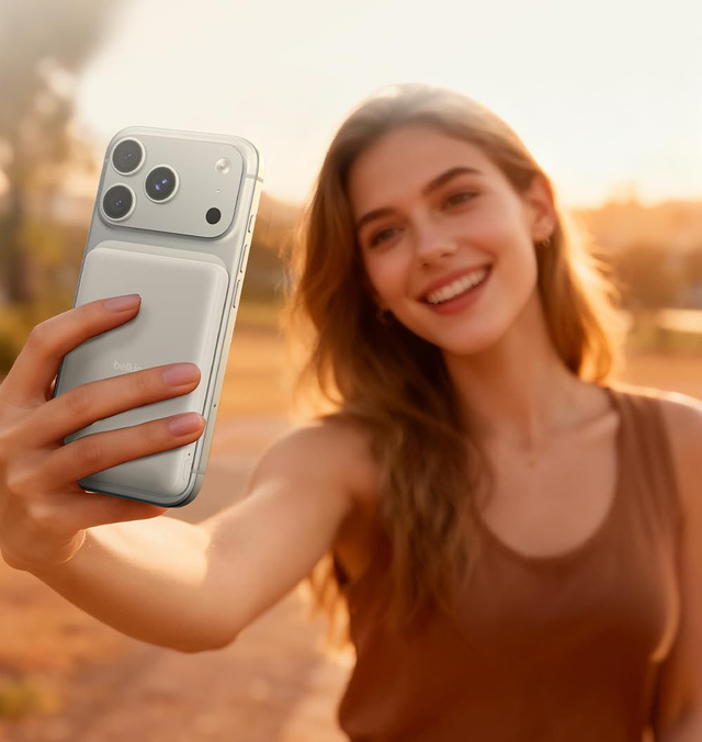 Belkin BoostCharge 薄型マグネット式モバイルバッテリー5K