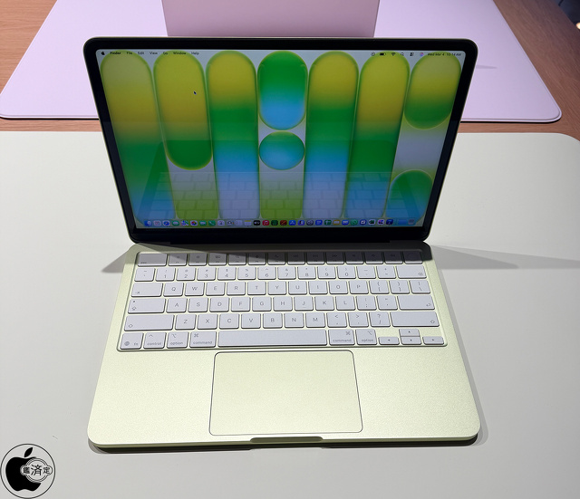 MacBook Neo