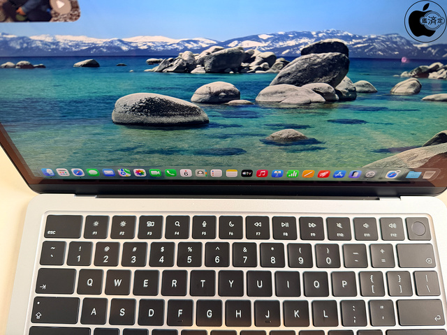 MacBook Air (13-inch, M5, 2026)