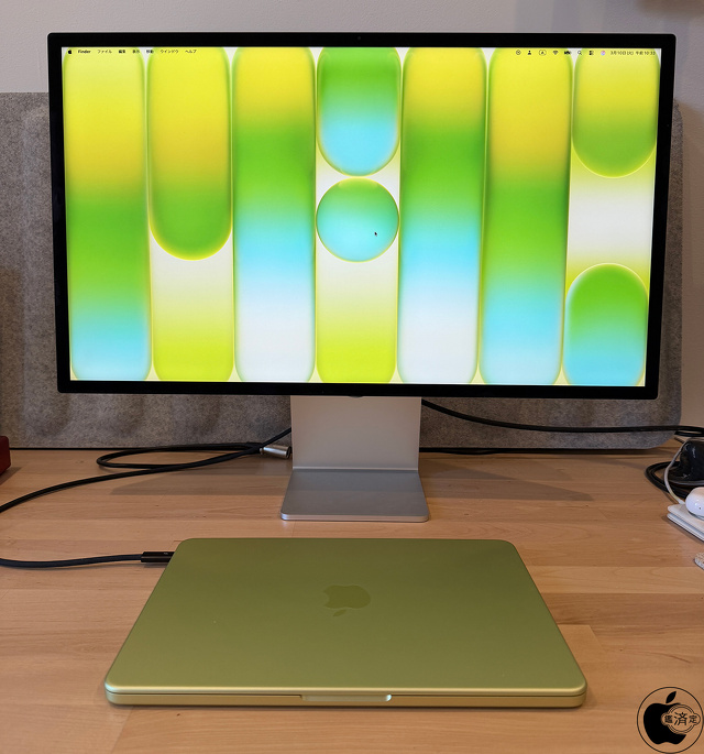 MacBook Neo (13-inch, A18 Pro)：クラムシェルモード