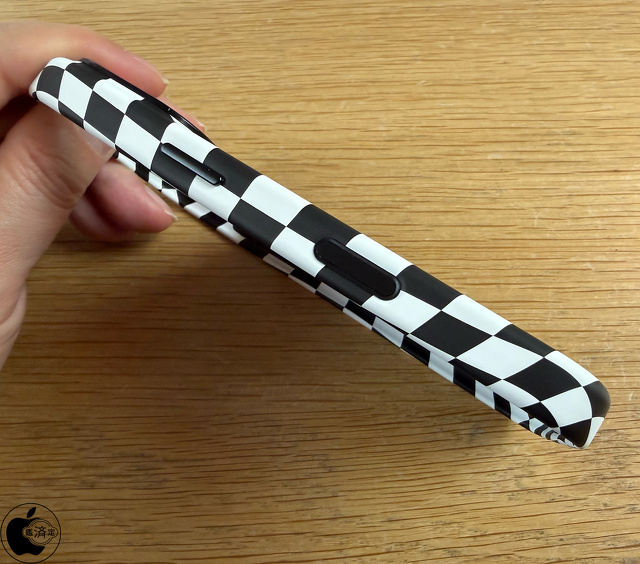 mophie Check Case for iPhone 17 Pro（MagSafe対応）