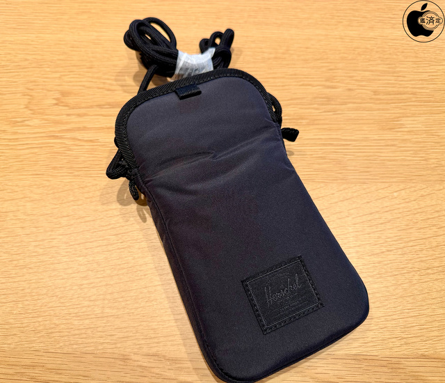 Herschel iPhone Crossbody