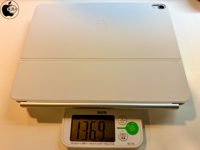 iPad Air 13-inch (M4)+13インチiPad Air（M4）用Magic Keyboardの総重量