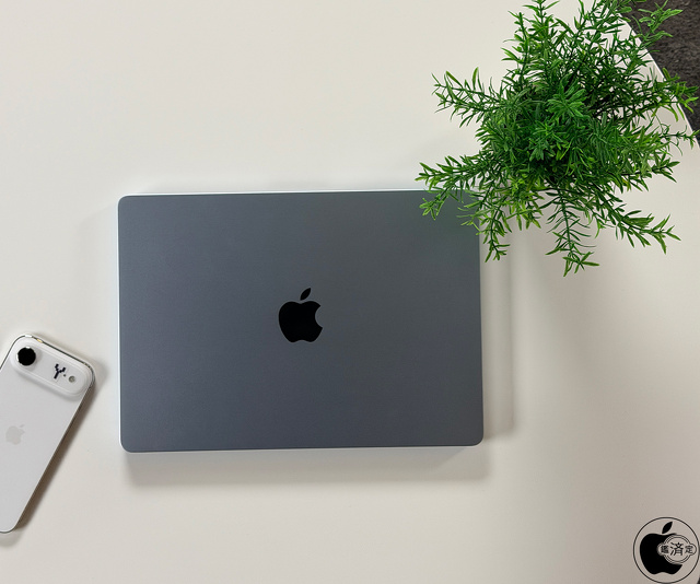 MacBook Air (13-inch, M5, 2026)