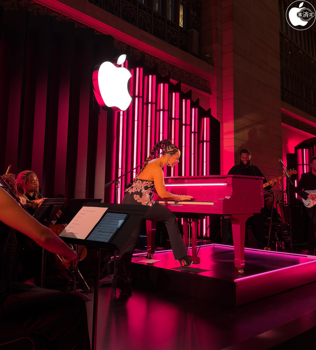 Apple Grand Central：Alicia Keys