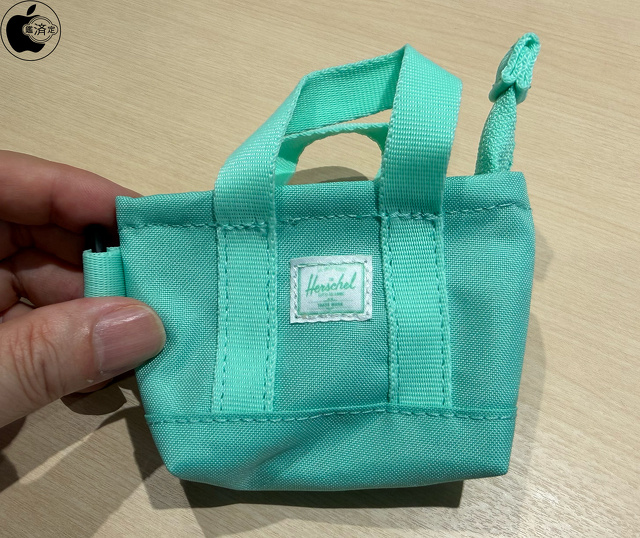 Herschel AirPods Tote Bag Charm