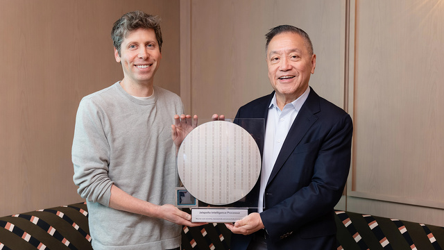 OpenAI CEO Sam AltmanとBroadcom President and CEO Hock Tan