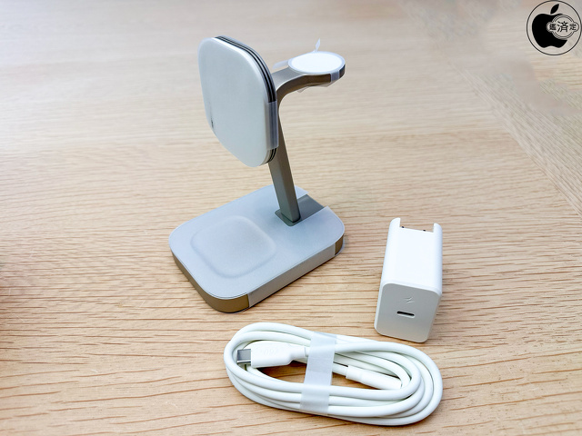 mophie 3-in-1 Wireless Charge Stand