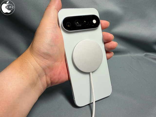 Google Pixel 11 Pro XL：Apple MagSafe充電器