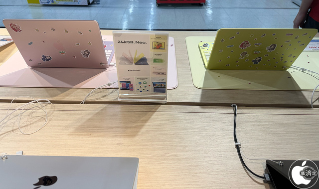 MacBook Neo (13-inch, A18 Pro)：ぜろぷりステッカー