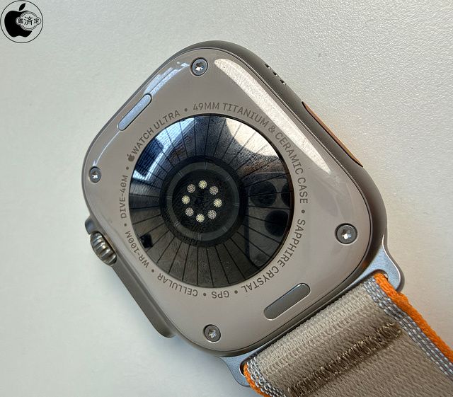 Apple Watch Ultra 4：背面センサー
