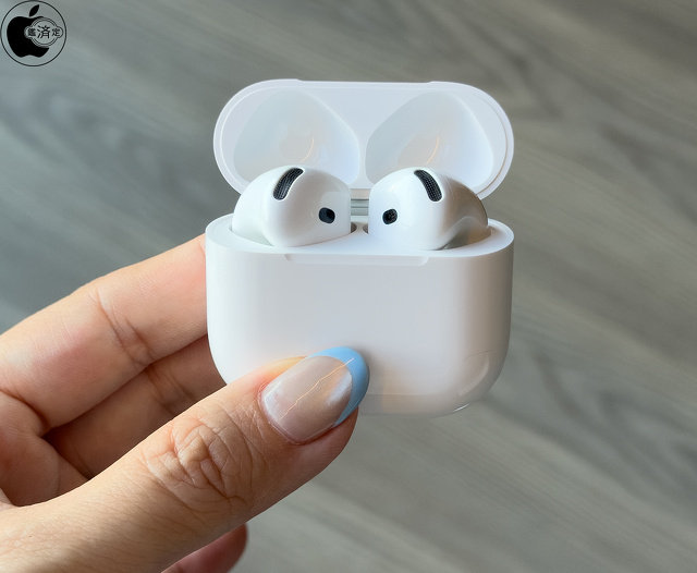 ワイヤレス充電ケース付きAirPods 5