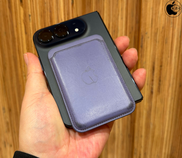 iPhone DuoでMagSafeアクセサリ