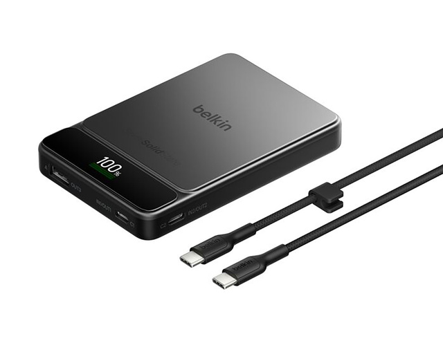 Belkin UltraCharge Pro Power Bank with BoostSolid Cell and Display