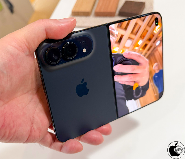 iPhone Duoの背面カメラ
