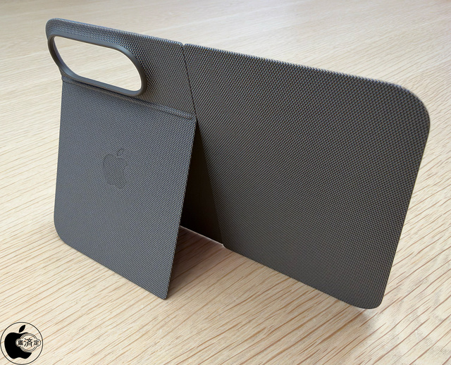 Apple スタンド付きiPhone Duo フォリオ