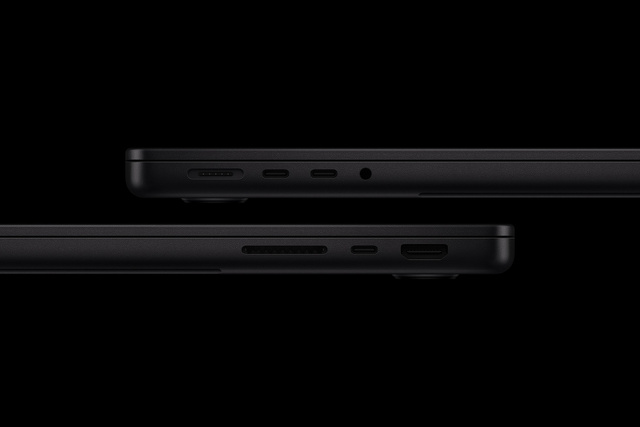 MacBook Pro（14インチ、M6）