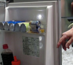 冷蔵庫で冷やされたアルカリ電池