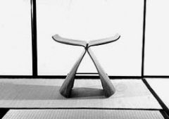 バタフライ・スツール