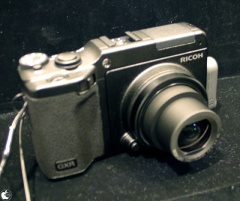 RICOH LENS S10 24-72mm F2.5-4.4 VC