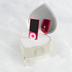 iHeart Jewelry Box Speaker for iPod