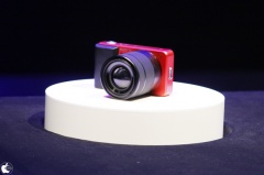 レンズ交換式ミラーレスカメラ