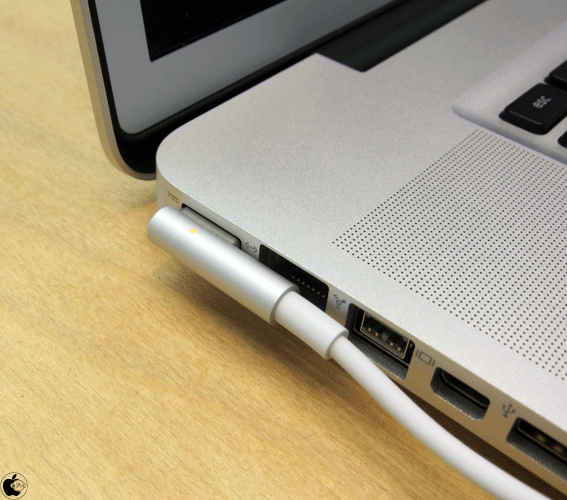 MacBook Pro (15-inch, Mid 2010)、MacBook Pro (17-inch, Mid 2010 