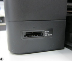 メモリースティック Duo/SD/MMC対応スロット