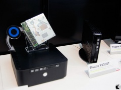 光学ドライブの空きスペースに SSD を搭載