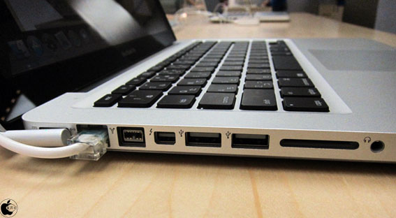 Macbook pro 13インチ early 2011