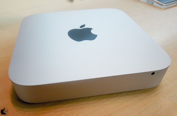 Mac mini server 2011 純正キーボード付き