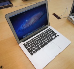 MacBook Air (13-inch, Mid 2011)