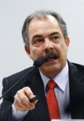 Aloizio Mercadante氏