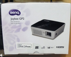 BenQ LEDミニプロジェクター GP2