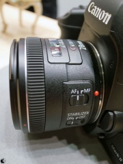 スタビライザが搭載された広角玉