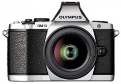OLYMPUS OM-D E-M5