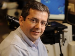 Atakan Peker博士